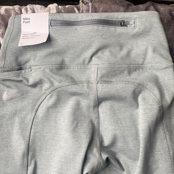 Nike Fast Dri-fit - Picture 6 of 8